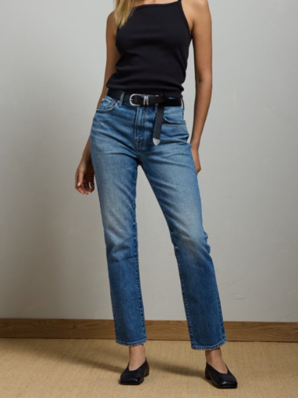 AE77 Women's Light Wash Straight Leg Cigarette Jeans Organic Cotton 29 Short